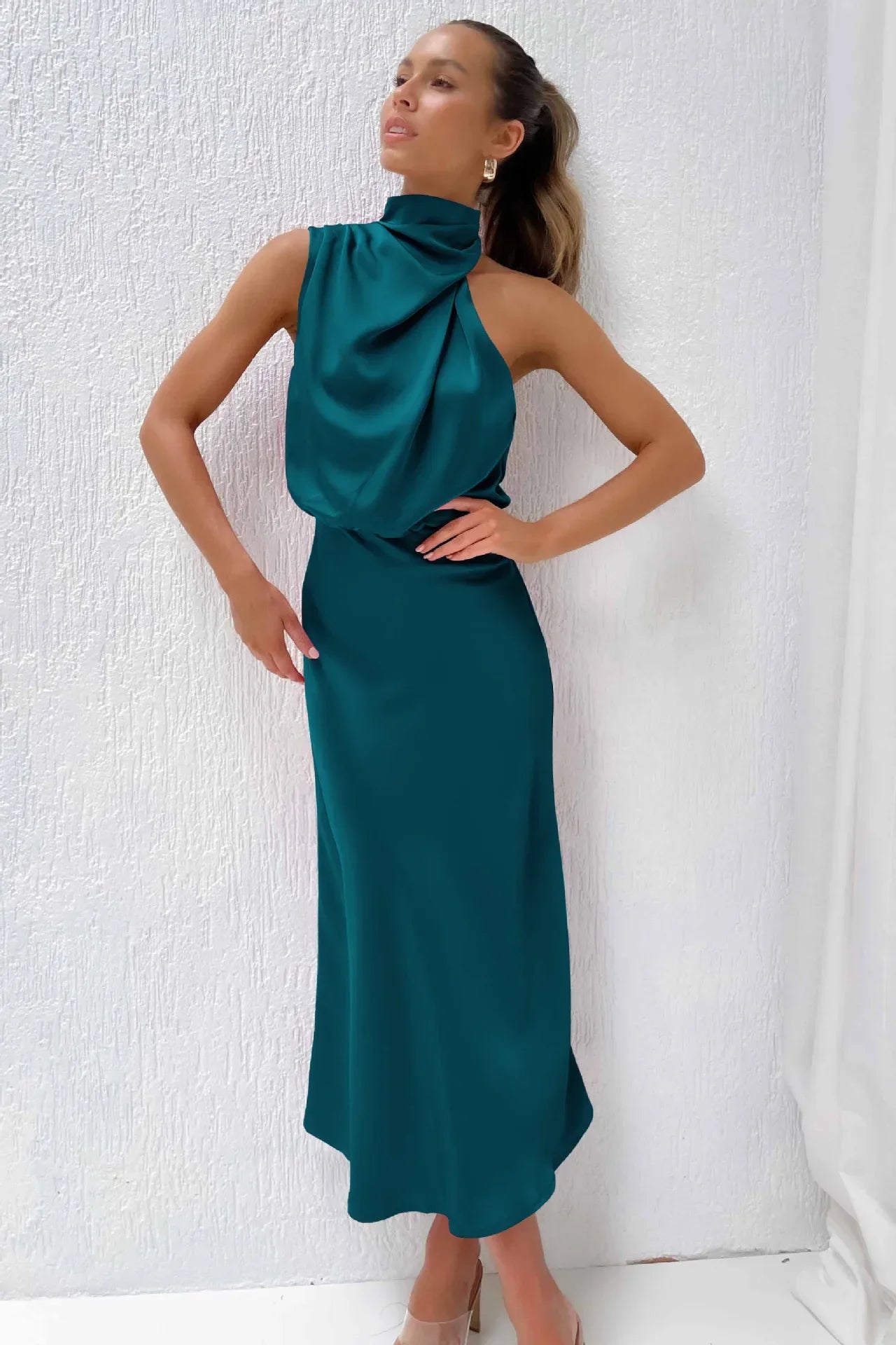 Lillibeth Elegant Halter Neck Midi Dress